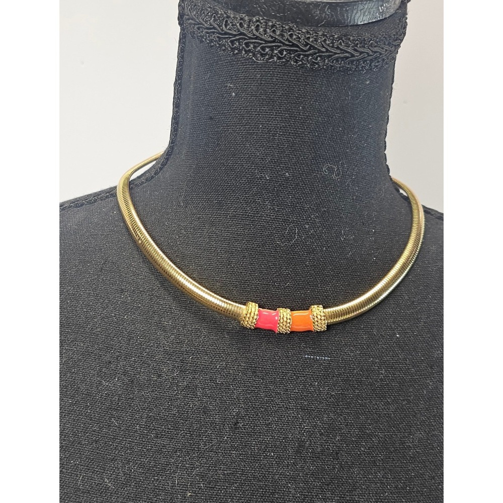Vintage Gold Tone Snake Chain Choker Necklace Coral Accent Bar Statement Collar